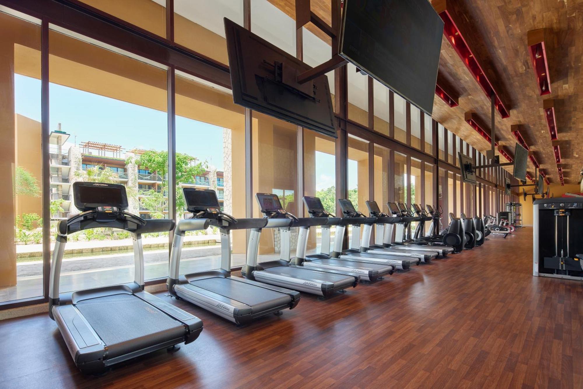 Hotel Xcaret Mexico All Parks All Fun Inclusive (Adults Only) Los Dos Compadres Exterior photo The gym at the Westin