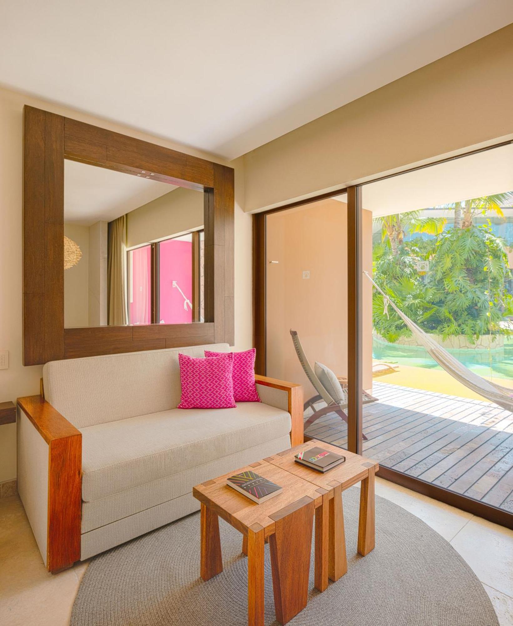 Hotel Xcaret Mexico All Parks All Fun Inclusive (Adults Only) Los Dos Compadres Exterior photo A room at the hotel
