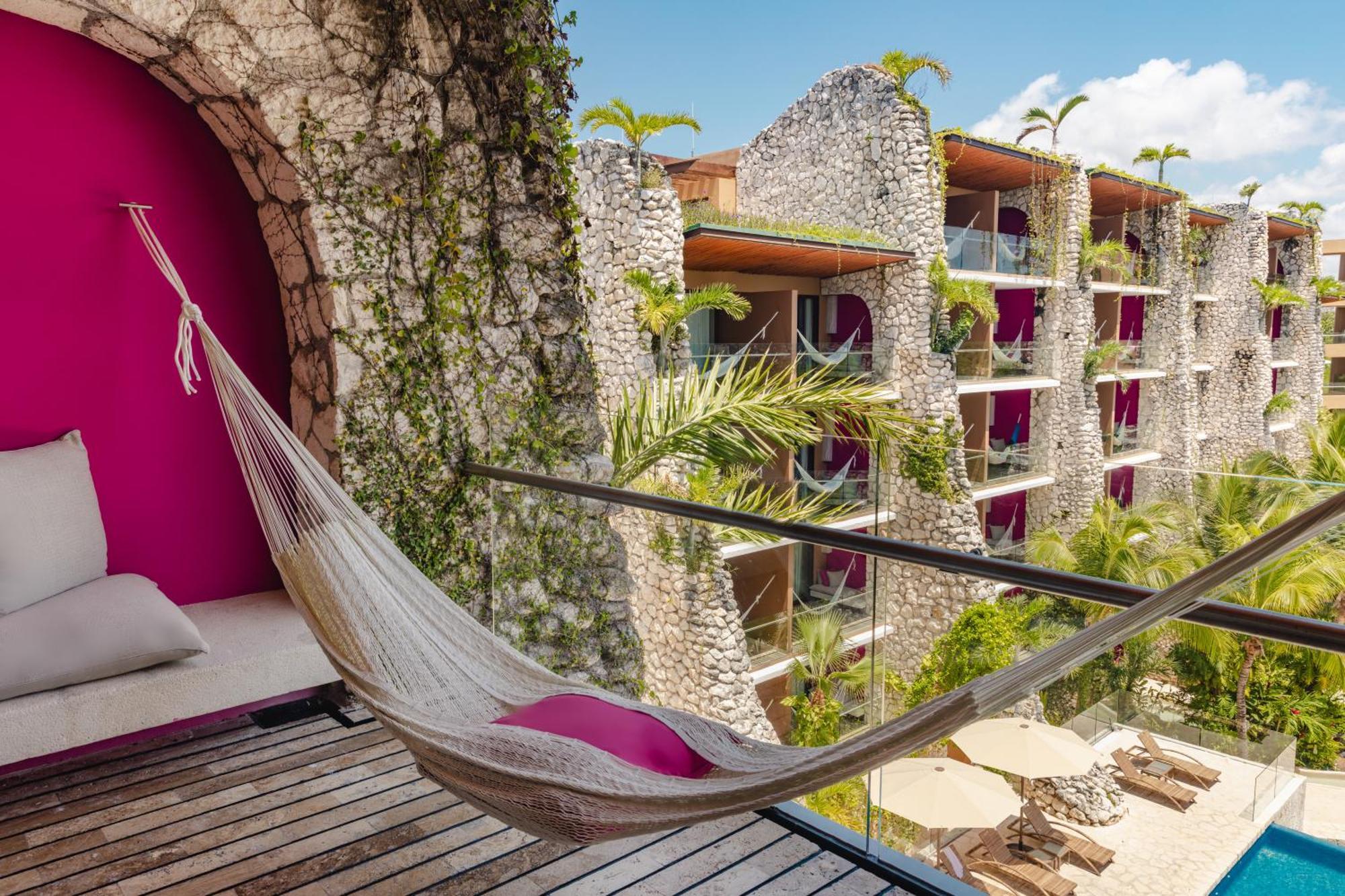 Hotel Xcaret Mexico All Parks All Fun Inclusive (Adults Only) Los Dos Compadres Exterior photo Hammock at the hotel