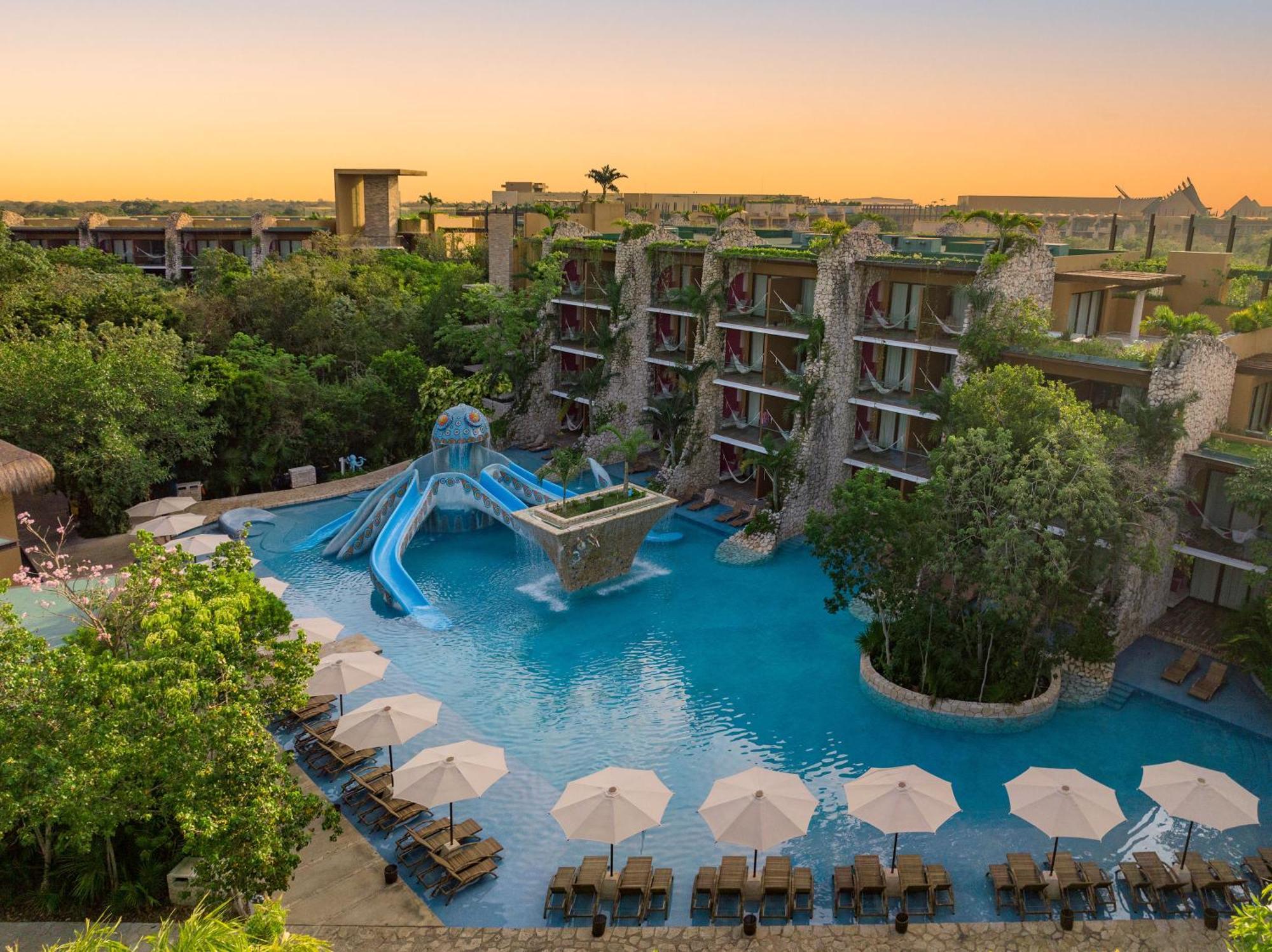 Hotel Xcaret Mexico All Parks All Fun Inclusive (Adults Only) Los Dos Compadres Exterior photo