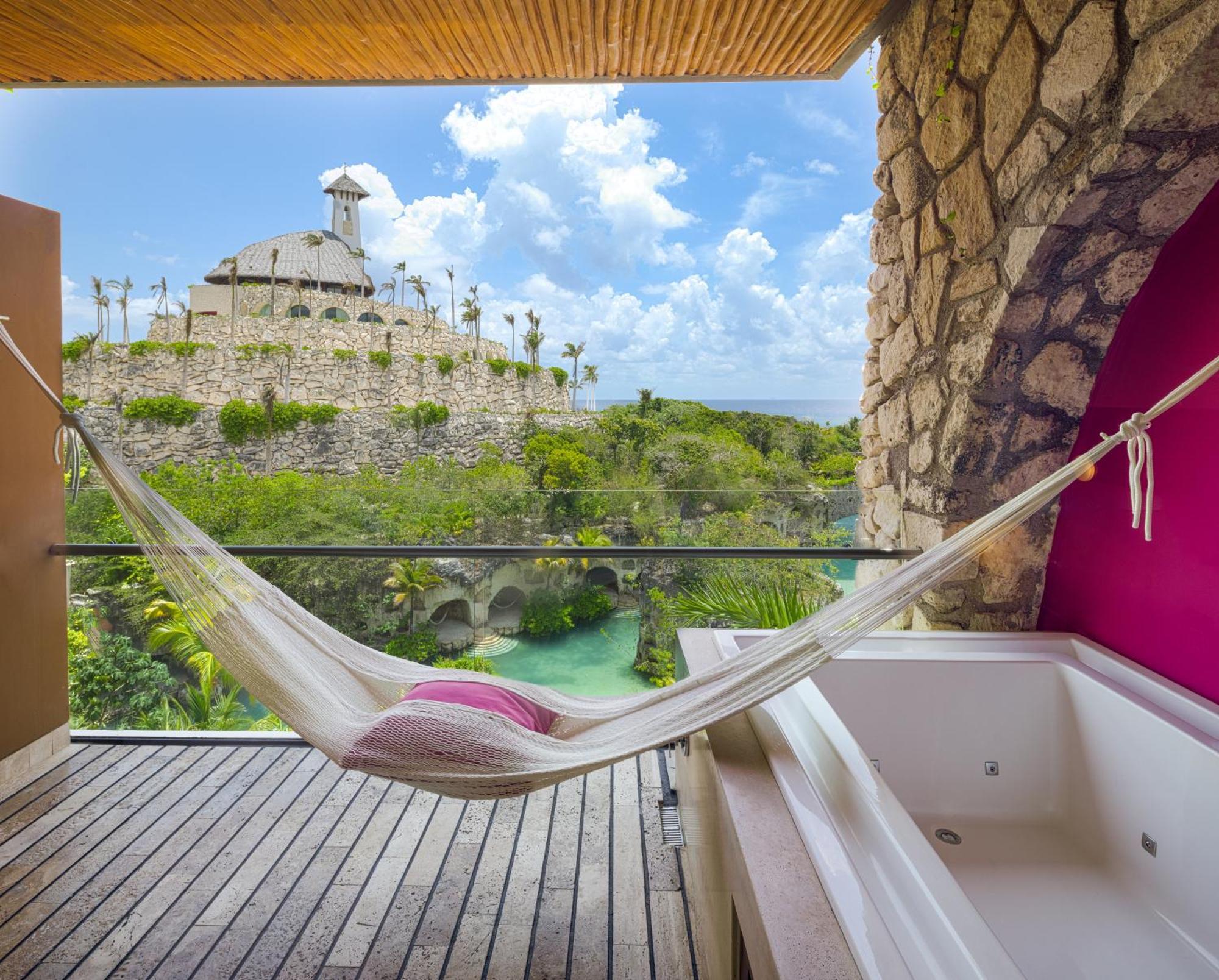 Hotel Xcaret Mexico All Parks All Fun Inclusive (Adults Only) Los Dos Compadres Exterior photo Hammock on a balcony