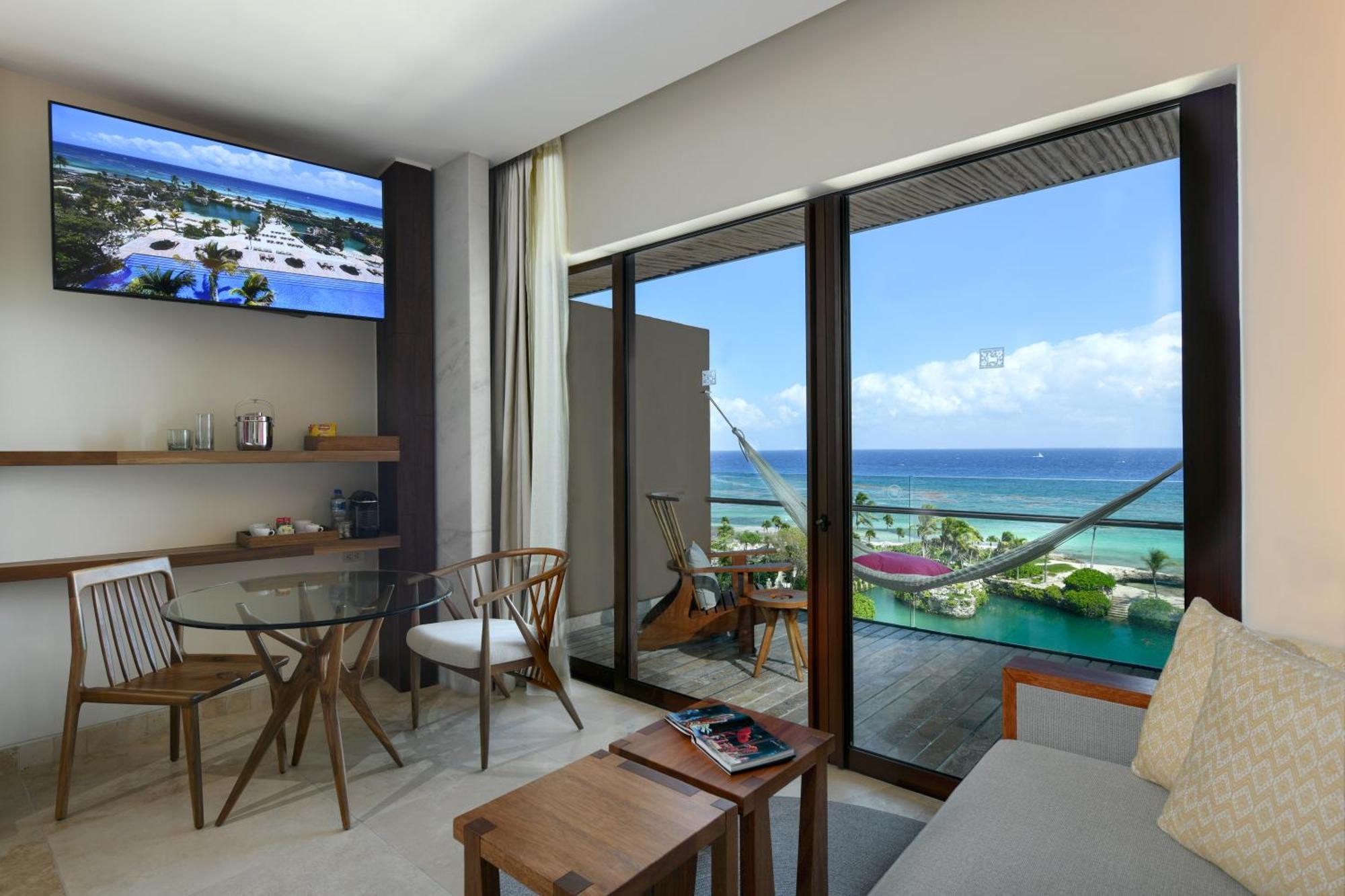Hotel Xcaret Mexico All Parks All Fun Inclusive (Adults Only) Los Dos Compadres Exterior photo Suite at the Grand Palladium Costa Mujeres Resort & Spa